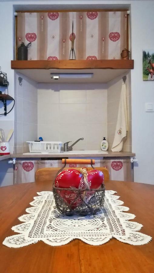 Ferienwohnung La Grange De Lina Grignon Exterior foto